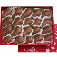 Полуниця в молочному шоколаді